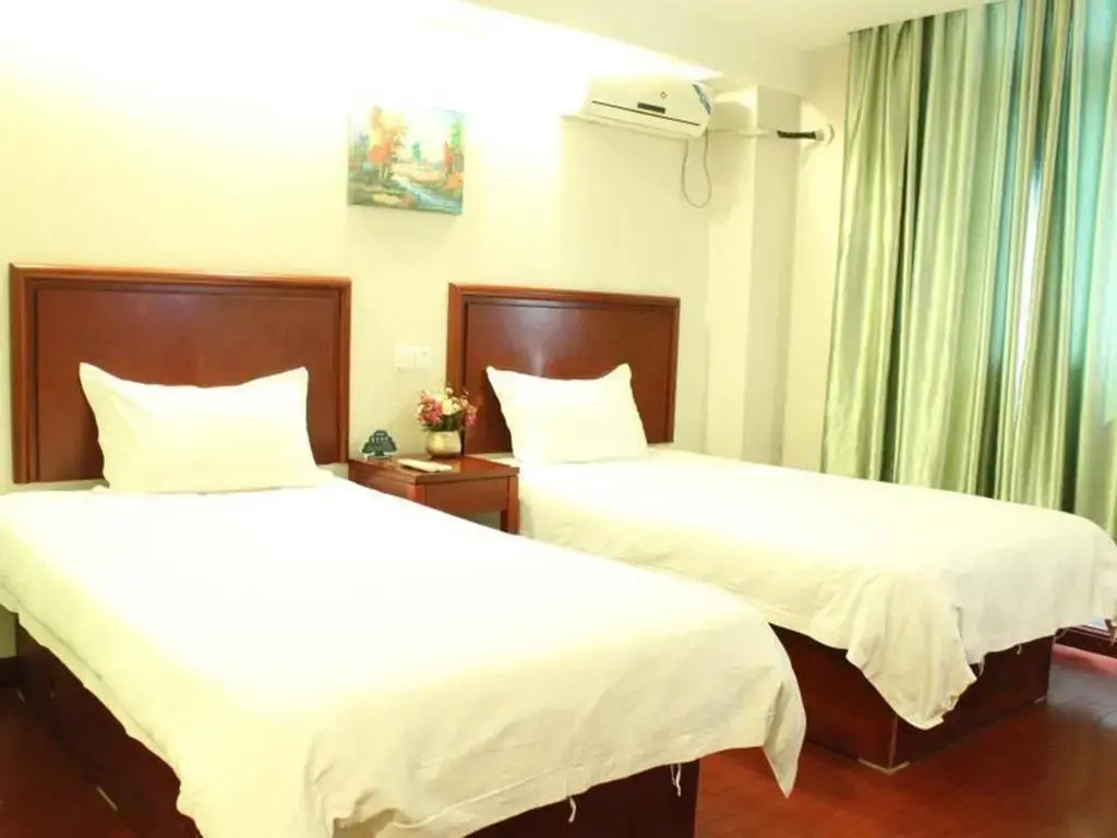 Yiwu Bogao Hotel