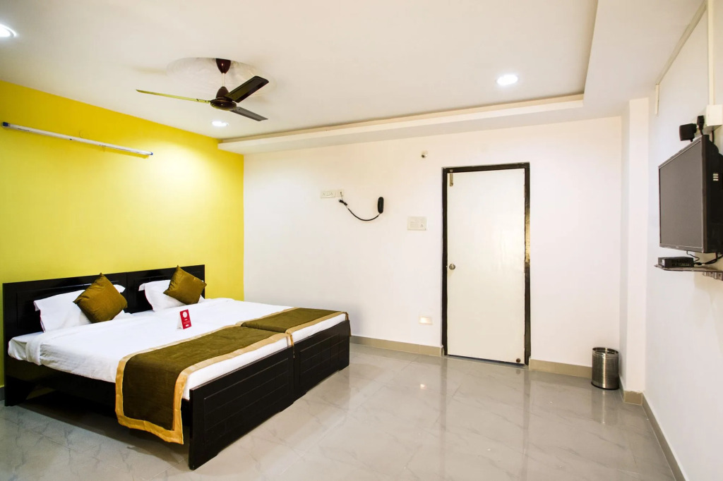 OYO Flagship 463 Banjara Hills