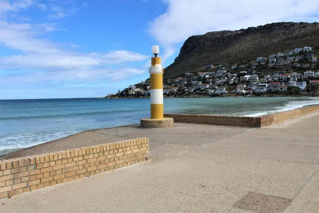 Fish Hoek Beach Apartment