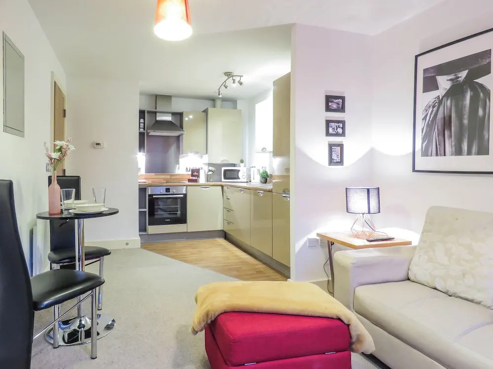Tudors eSuites City Center Apartment