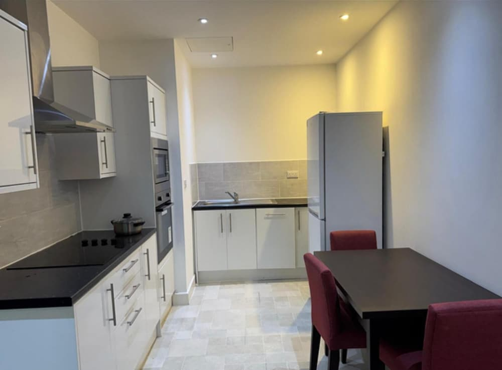 Heathrow Airport - Apt - Stay 3 - Great Location