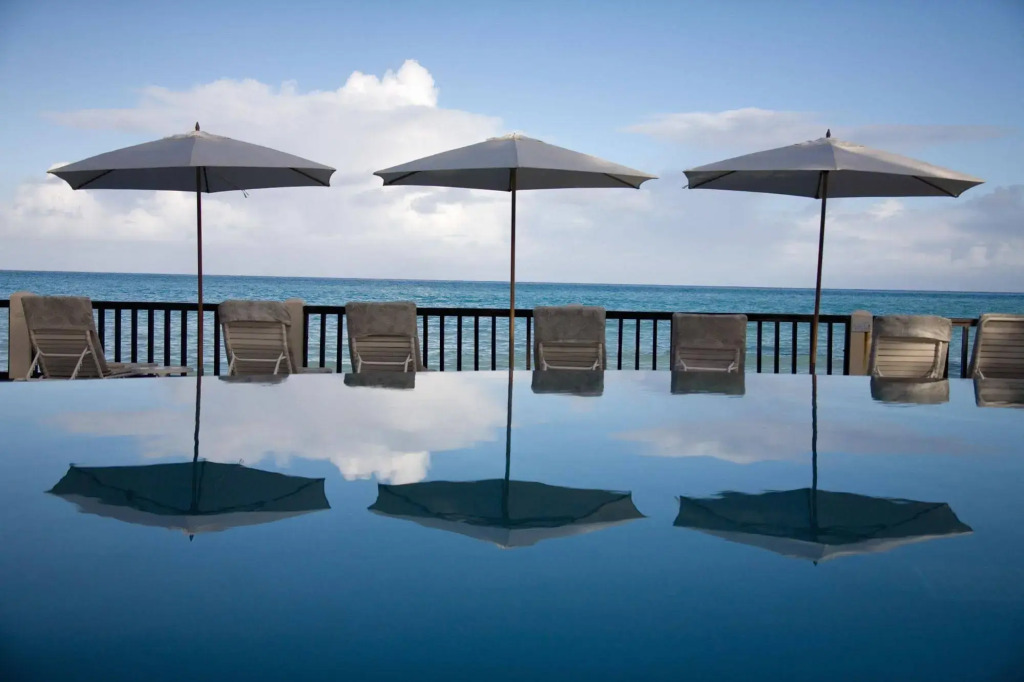 Blue Waters Resort and Spa