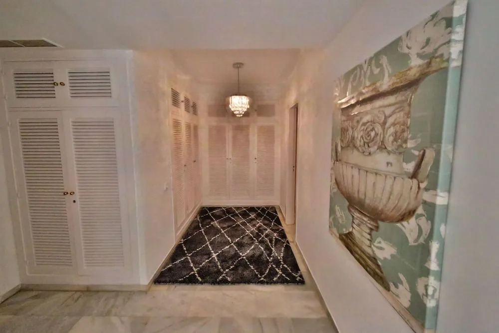 Luxury Apartment On The Golden Mile