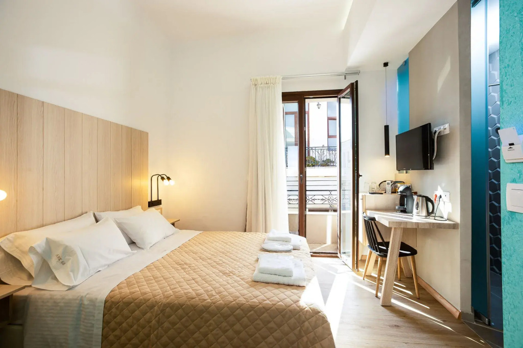 Ark 68 City Rooms