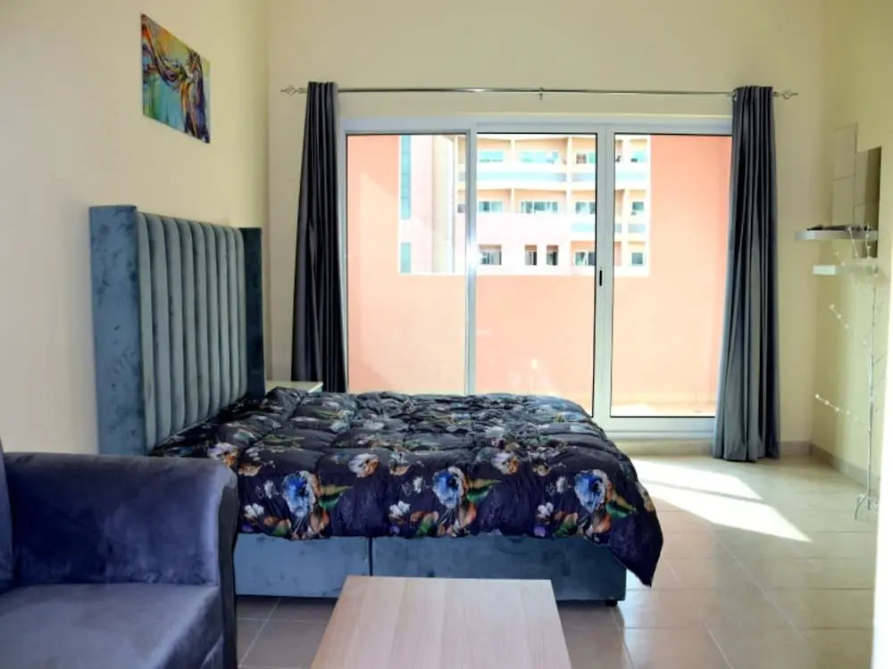 Stunning Family Friendly Studio Close To Dubai Hub