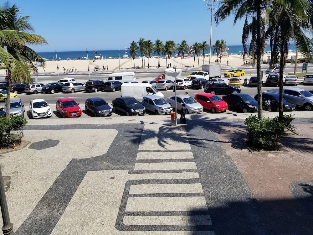In Rio - Av Atlantica 928