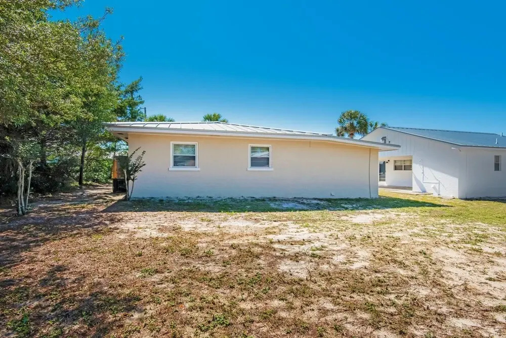 Retro Bungalow