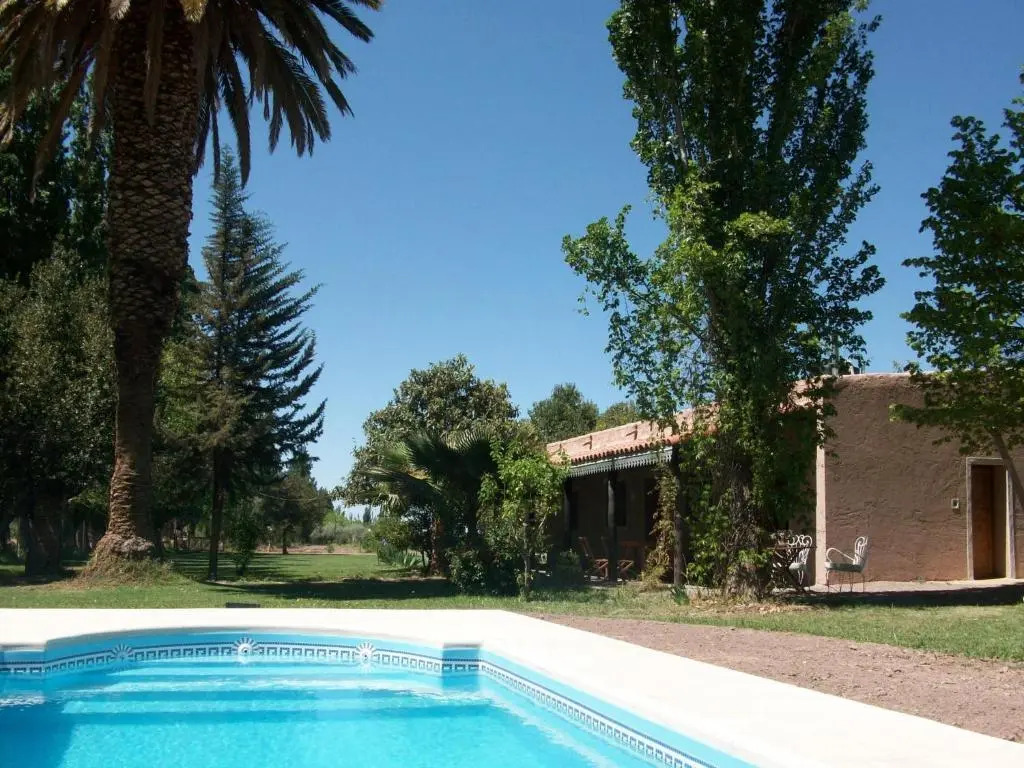Posada Cavieres Wine Farm