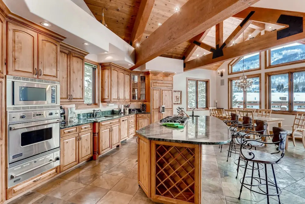 2319 Chamonix Ln Home