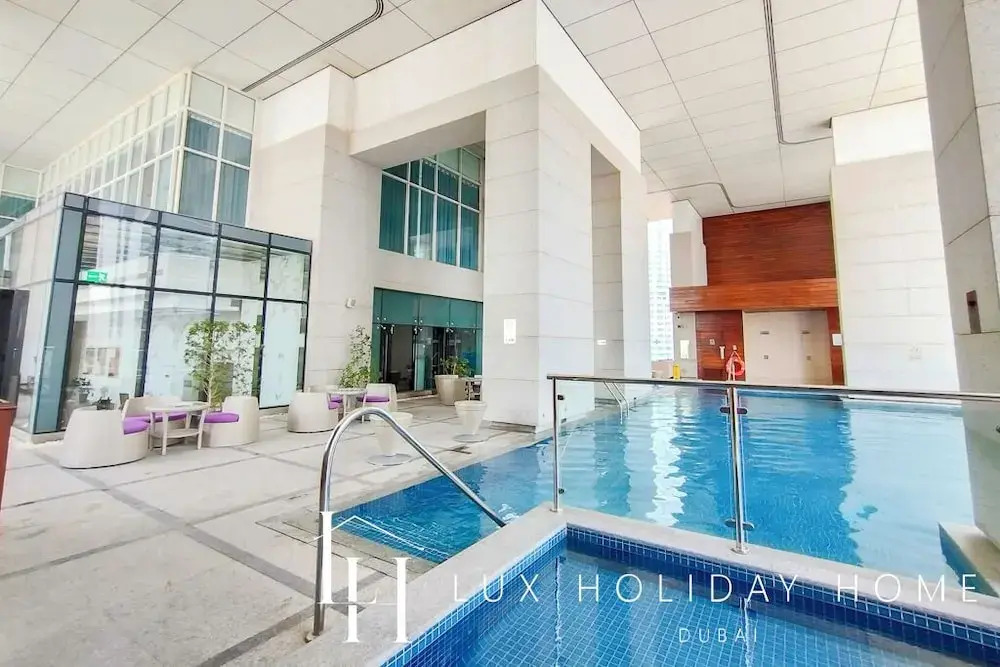 LUX  The Bonnington JLT Suite 2