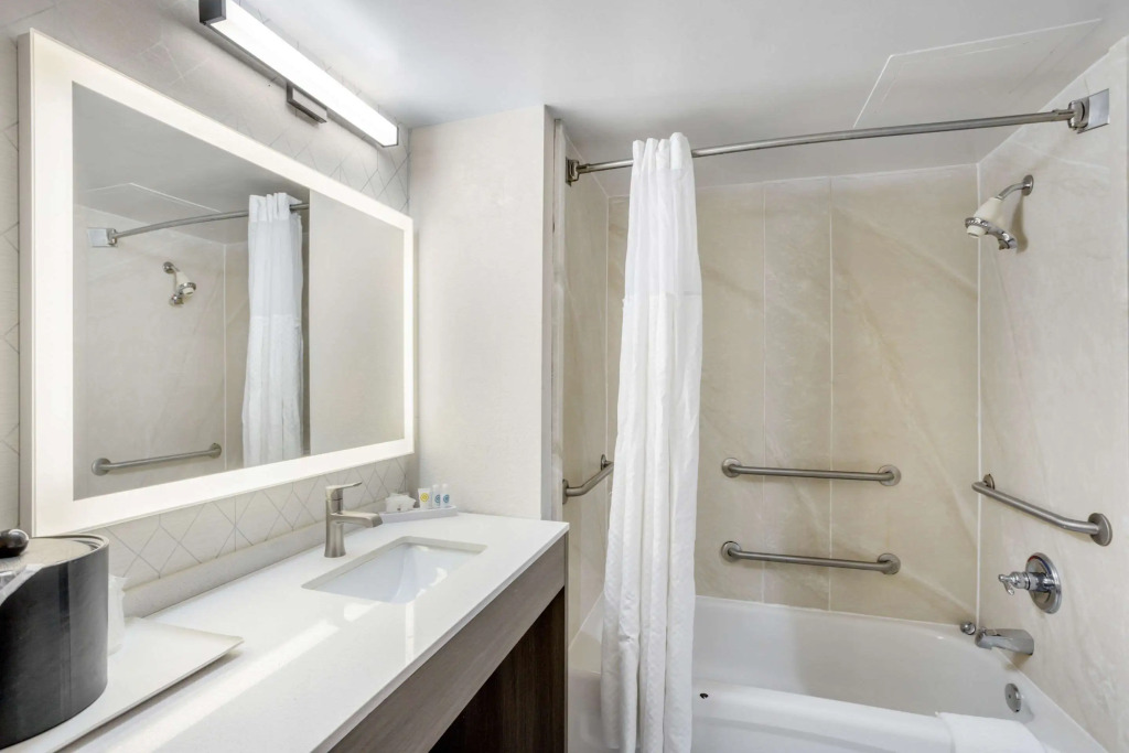 Comfort Inn & Suites Voorhees-Mt Laurel