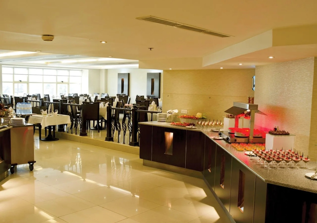Carlton Tower Hotel