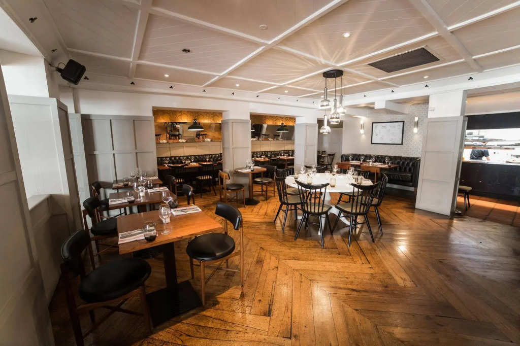 The White Star Tavern