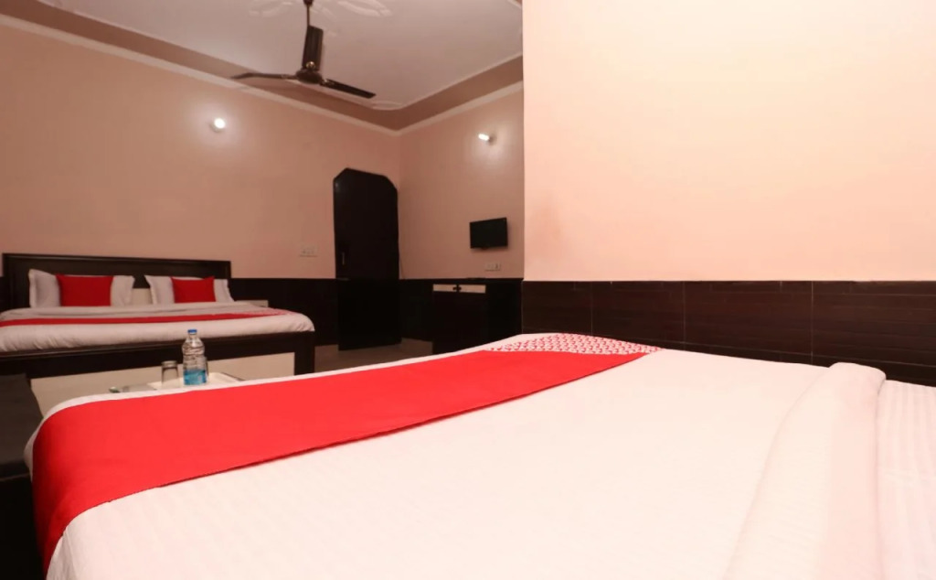 Punjab Hotel By OYO Rooms