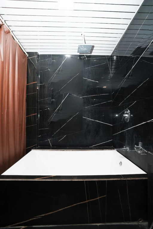 Hotel Sai Executive Near Holy Cross Church Mahabaleshwar