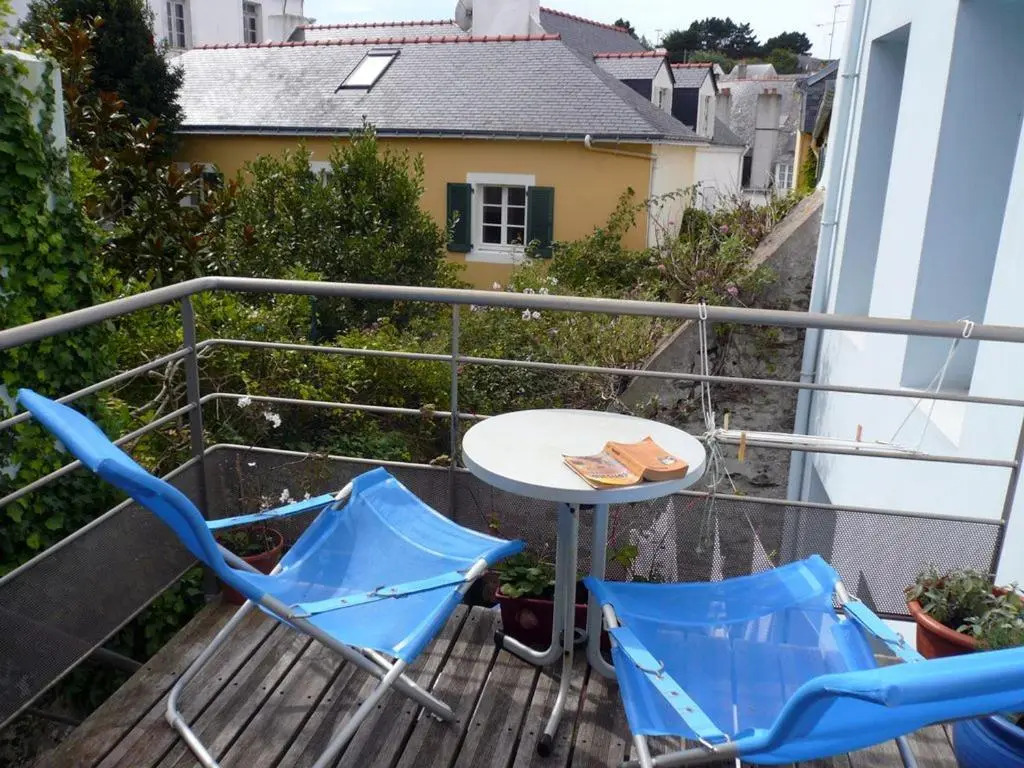 Maison Le Palais, 4 pièces, 3 personnes - FR-1-418-108