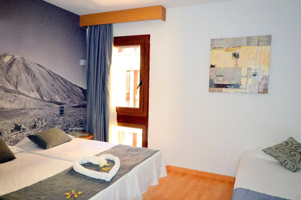 Hotel Adonis Plaza