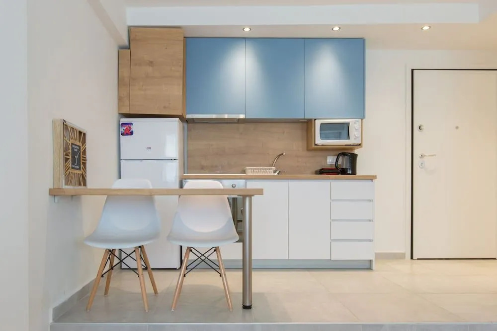 Civilian Apartments, Nilie Hospitality MGMT