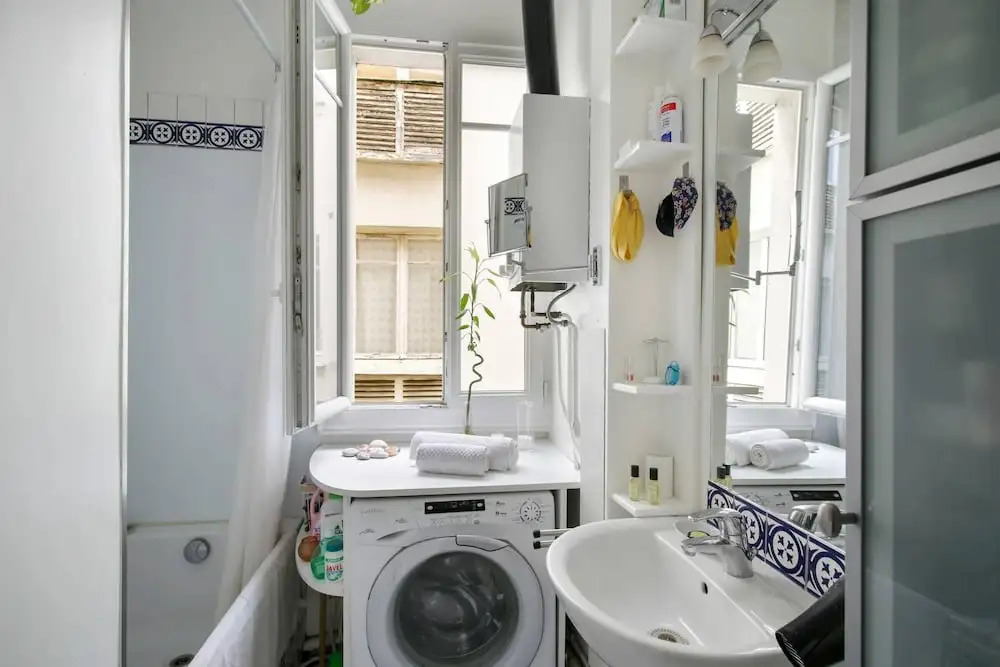 Comfortable Parisian Home 2mins From Metro Line 7
