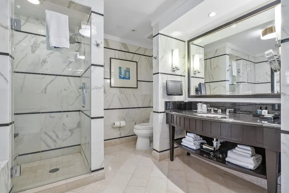 Junior Suite 2 At Sorrento Residences- Miami Beach 1 Bedroom Home by RedAwning