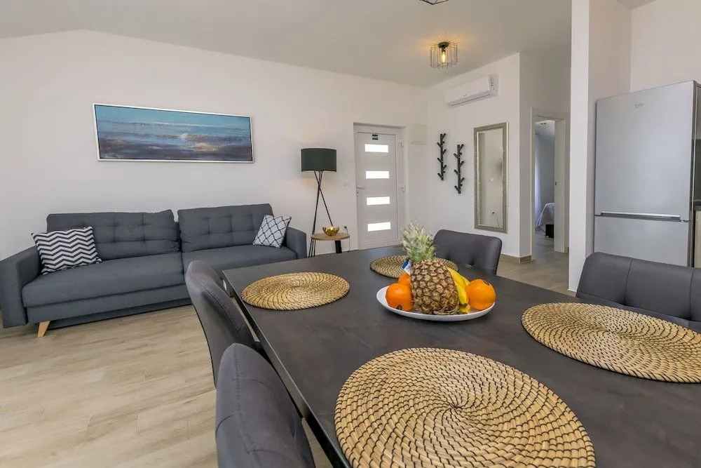 Apartment Dora