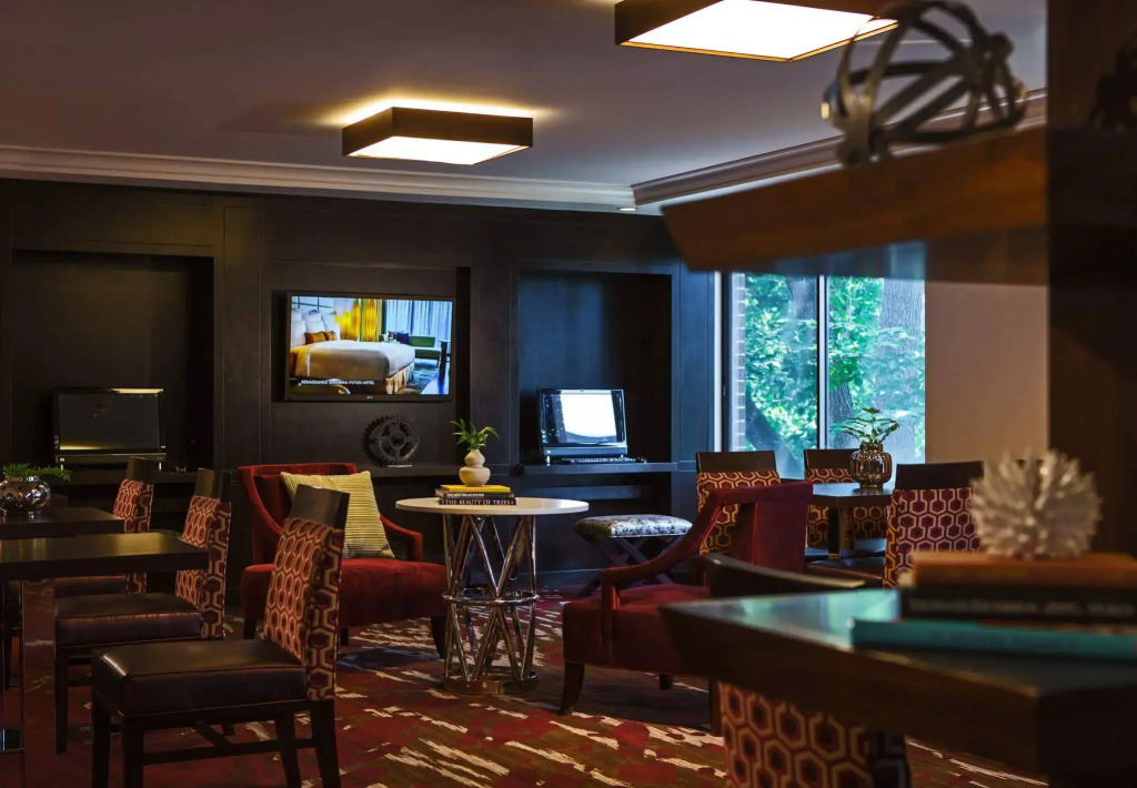 Renaissance Westchester Hotel