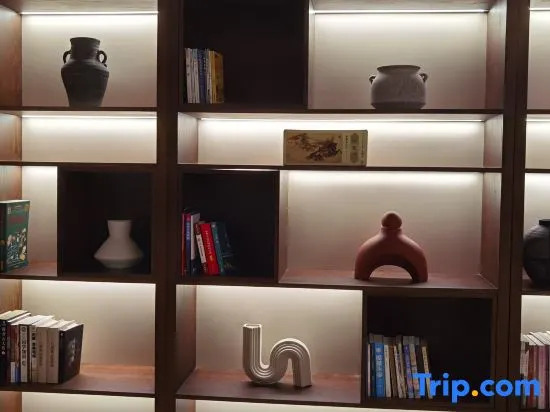Tengchong Yunrao Banshan Hot Spring Inn
