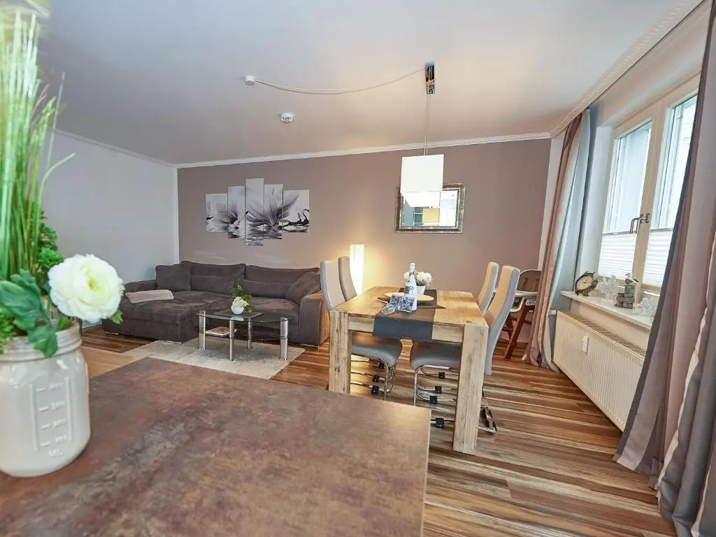 Haus "Concordia" in Binz - WG11 "Liuba" mit Terrasse strandnah