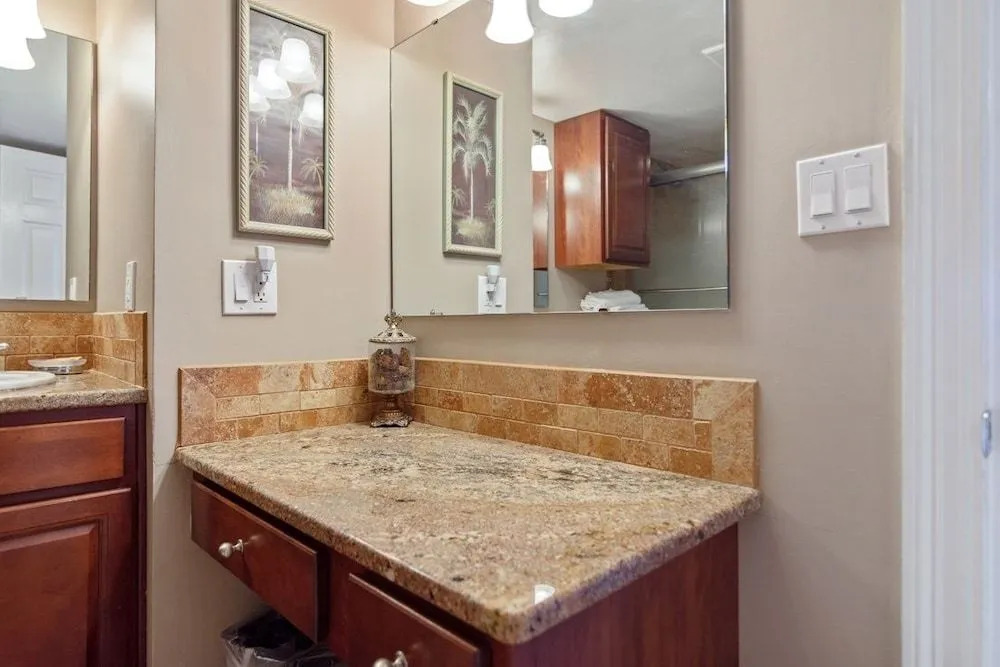 Shoreline 3091 Condo by RedAwning