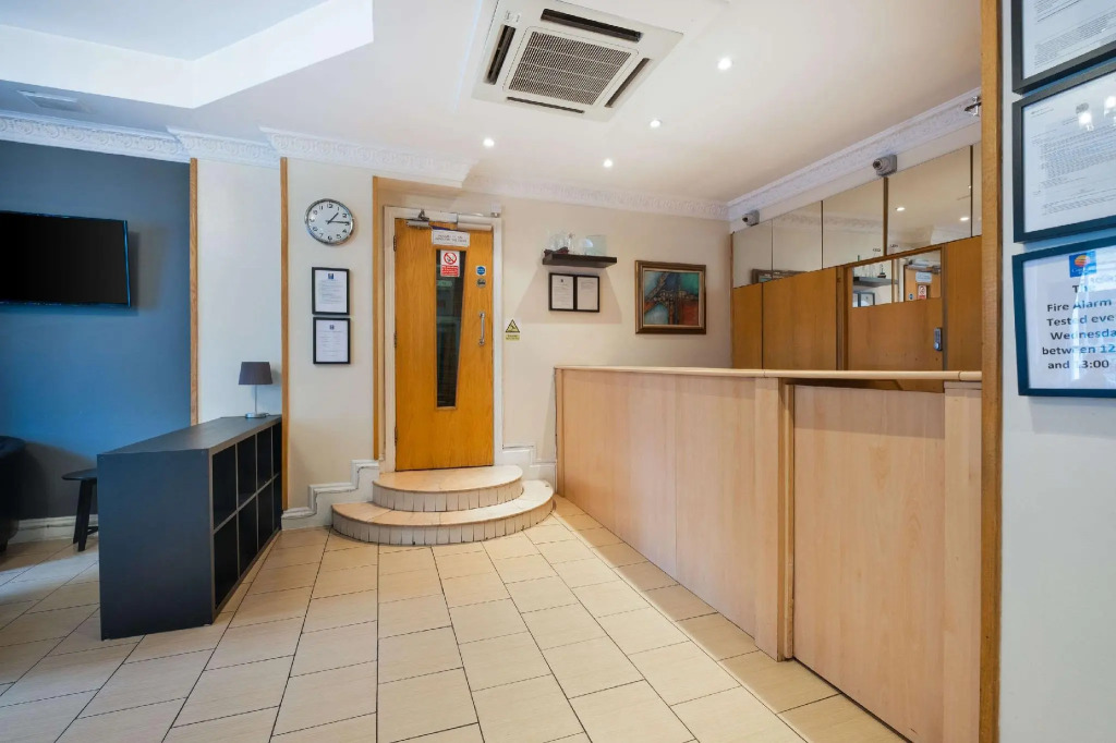 Kings Cross Inn Hotel