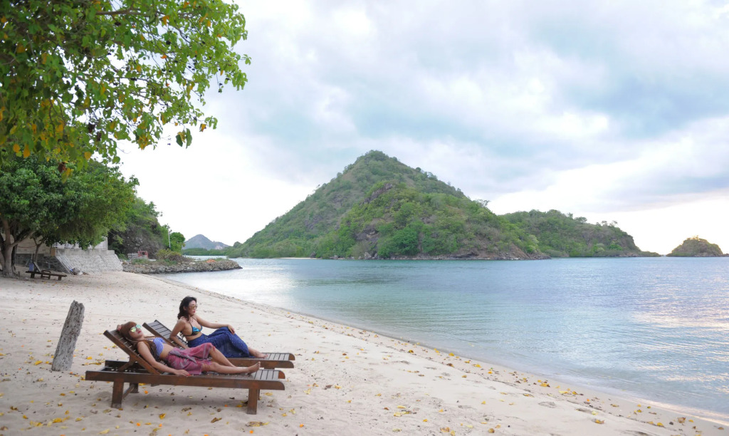 Sylvia Hotel & Resort Komodo