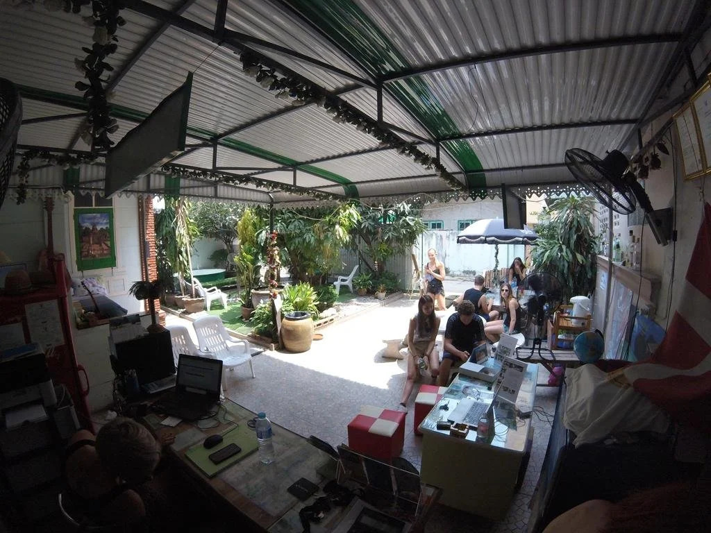 The Oasis Hostel - Adults Only