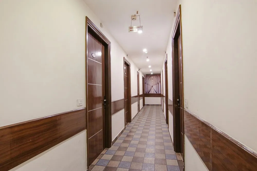 FabHotel Lime Wood