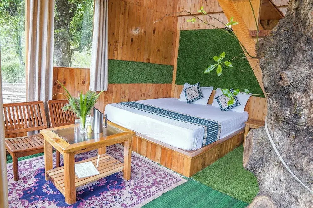 WOW Duplex Treehouse & Cottages