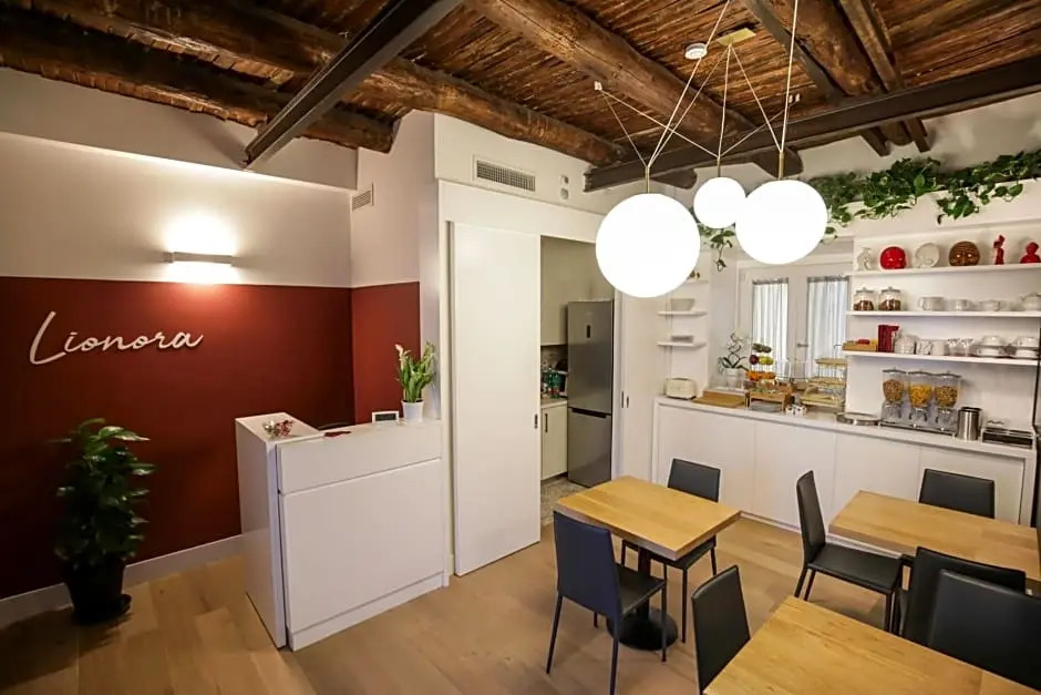 B&B LIONORA