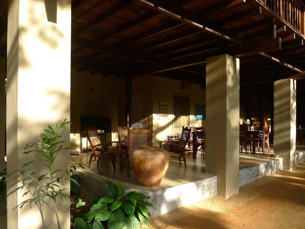 Dunes Unawatuna Hotel