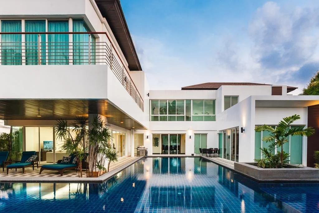 Kyerra Villa by Lofty