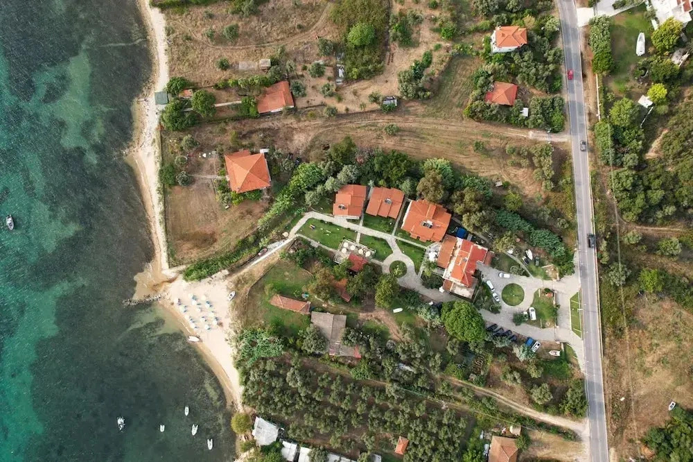 Paradise Hotel