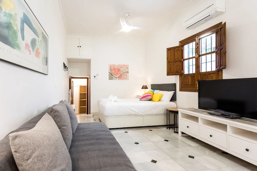 Holi-Rent Estudio Baños