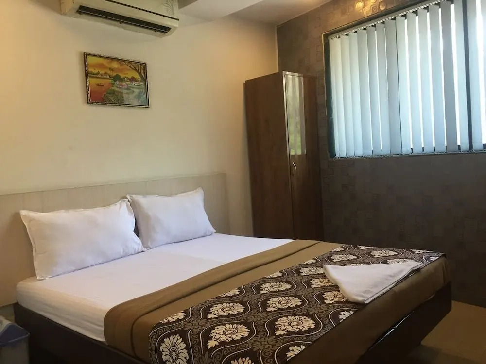 Port Hotel