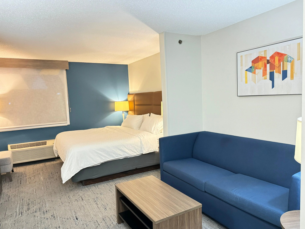 Holiday Inn Express Hotel & Suites St. Paul - Woodbury by IHG