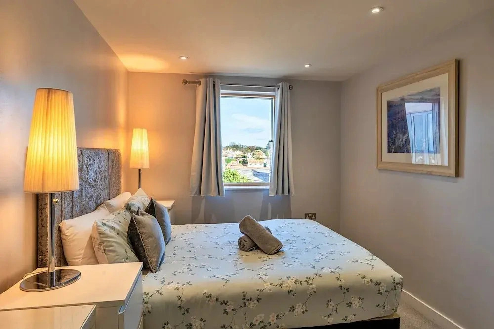Apartment in Teignmouth With Sea Views
