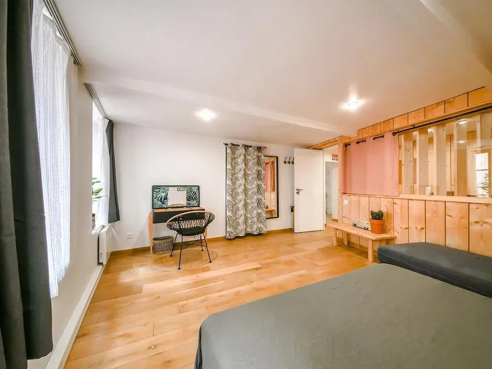 Flow Hostel