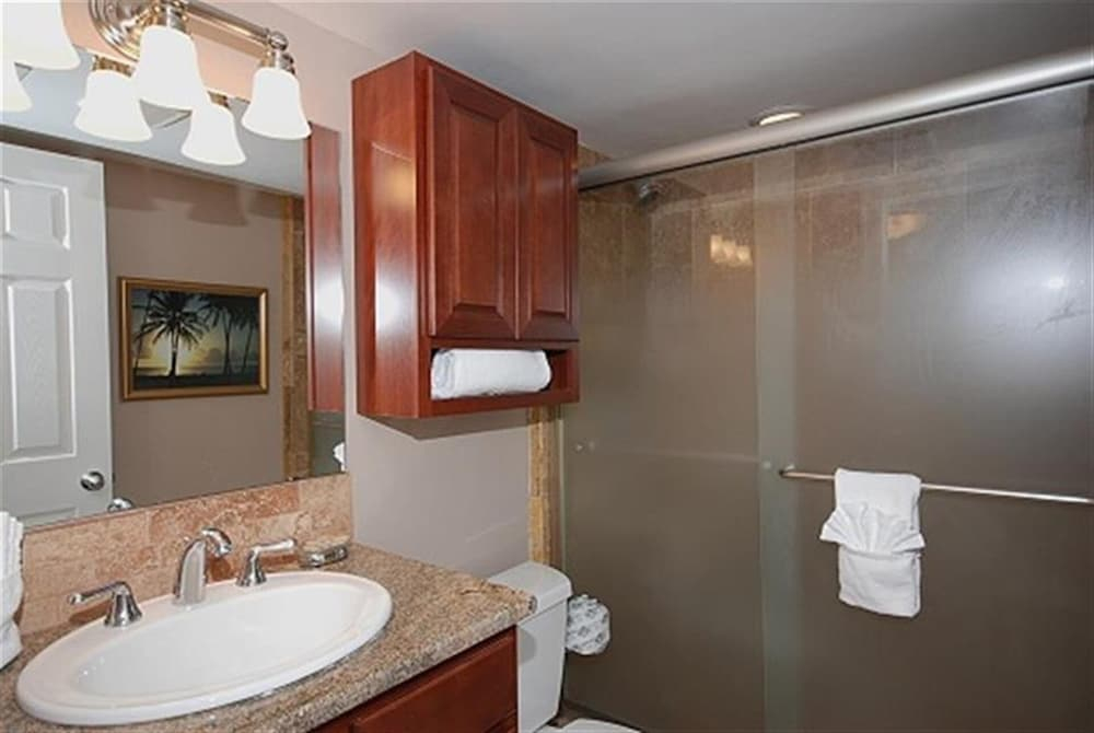 Shoreline Towers 3091 3 Bedroom Condo