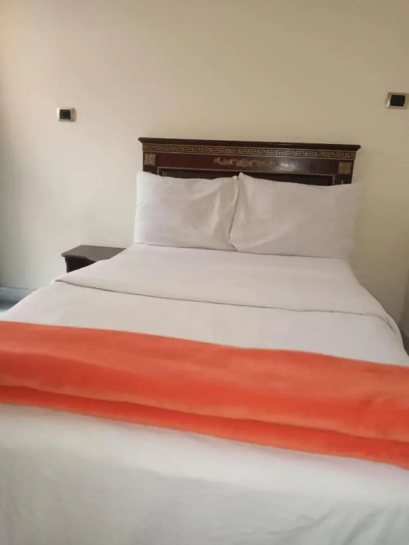 Lucy Sabrin Guest House