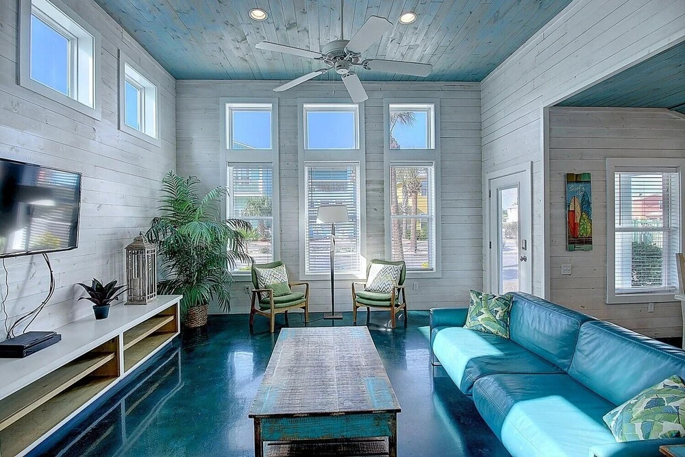Blue Hawaiian Vw97 4 Bedrooms 4.5 Bathrooms Home