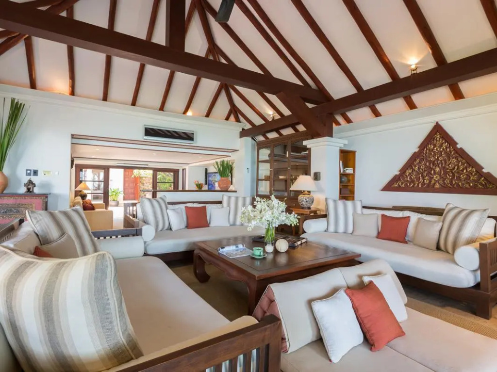 Ban Haad Sai - Beachfront Private Villa