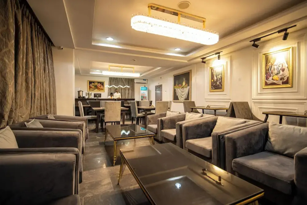 Vynedresa Hotel
