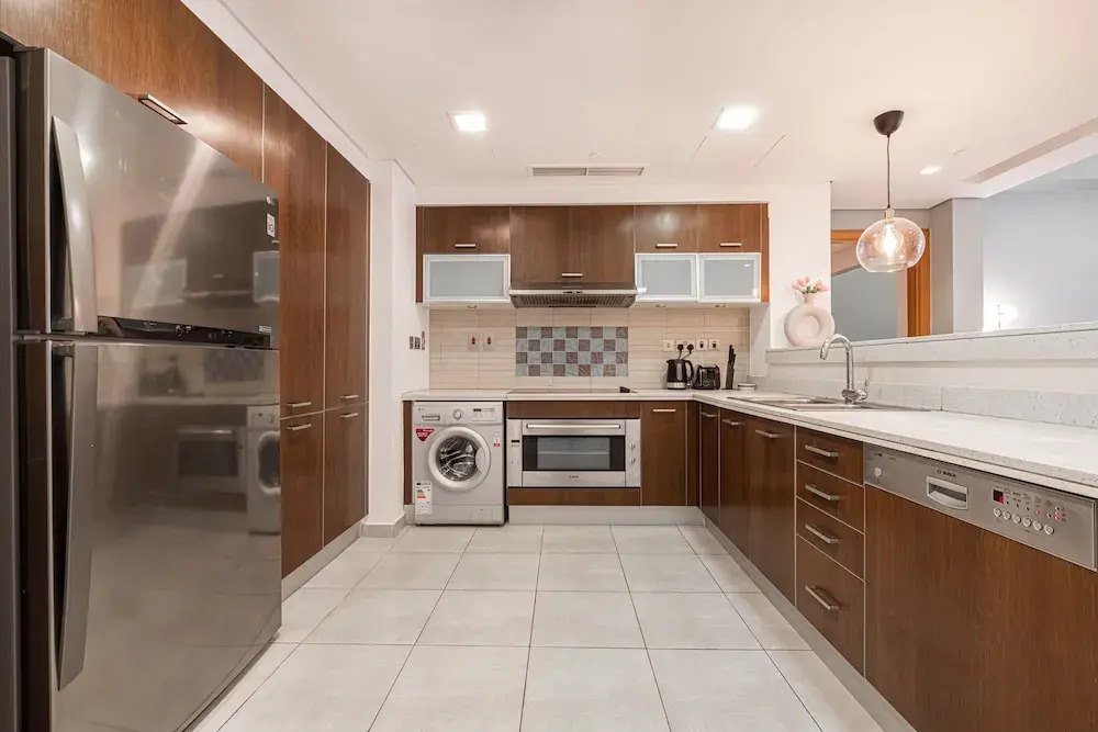 Large Terrace and Pool View - 2 Br - Next to Mall