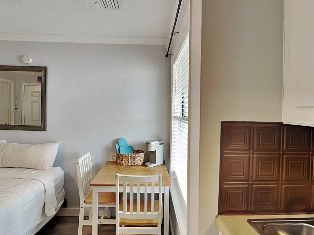 The Inn at St Thomas Inn Square 1311B - Panama City Paradise
